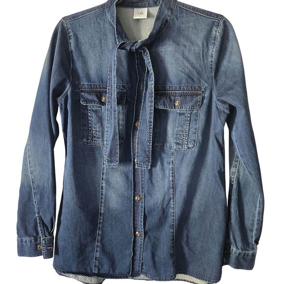 Cabi Waterfront Denim Bow Shirt‎ Long sleeve Button Down Size Medium Tencel - Picture 8 of 8